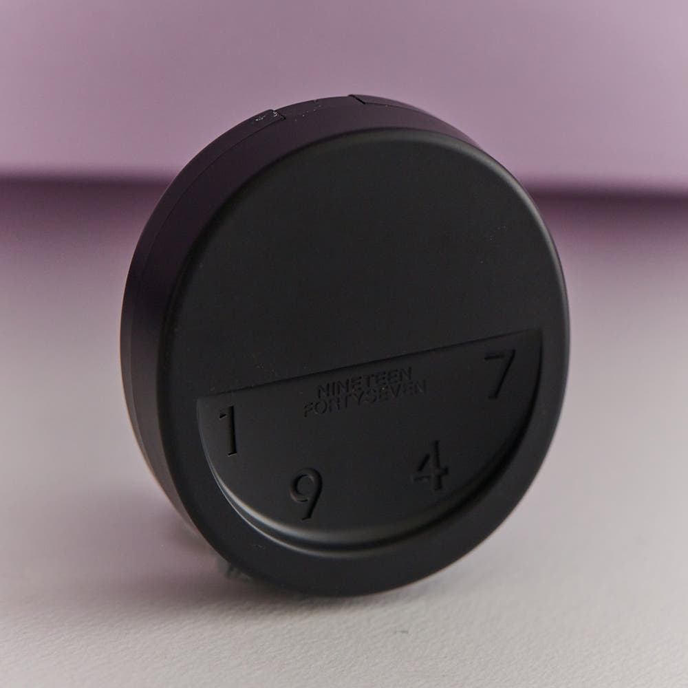 1947 나인틴 포티세븐 페이스업 쿨 선쿠션 블랙(SPF50+)